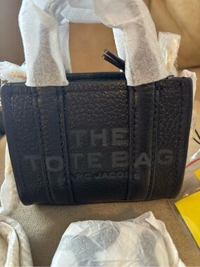 Marc Jacobs The Tote Bag Mini Black Leather Crossbody Micro